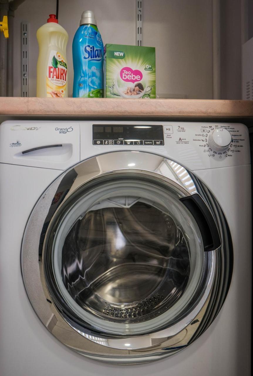 2-Room Apartment Lux Near Centre Wi-Fi Free Dnyipropetrovszk Kültér fotó